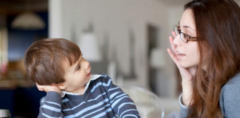 5 علامات في لغة الجسد تخبرك أن طفلك يمتلك شخصية