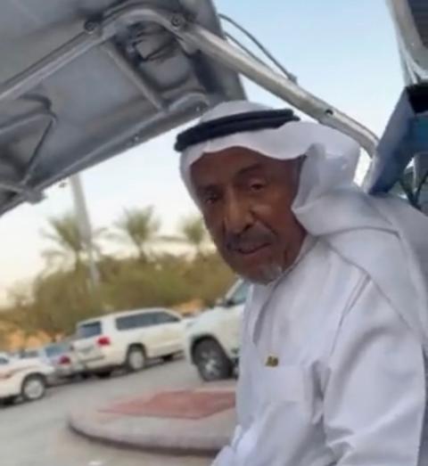 مواطن سعودي يصنع سيارة تعمل بالطاقة الشمسية ولم