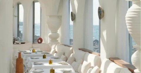 رسمياً: مطعم آليا اليوناني الساحر يفتح أبوابه