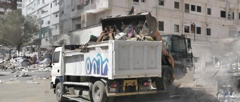 دون سابق انذار…بلدية جدة تُزيل 163 عربة وبسطة