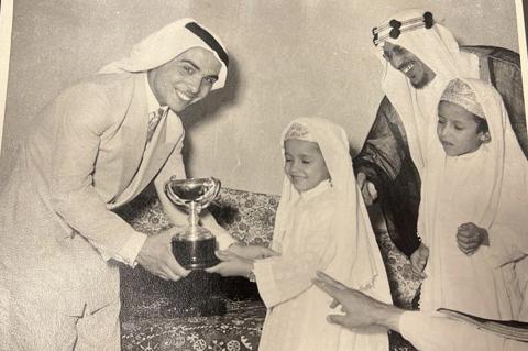 الأعلى مشاهدة في السعودية: صور قديمة للملك سعود