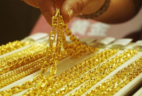 هبوط أسعار الذهب في السعودية منذ بداية