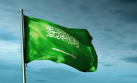 عاجل السعودية تعلن تحمل رسوم الاقامة وتصريح