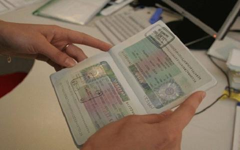 كيفية الحصول على تأشيرة العمالة المنزلية للأعزب