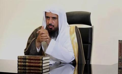 بالفيديو.. مفتي سعودي كبير يثير الجدل حول جواز